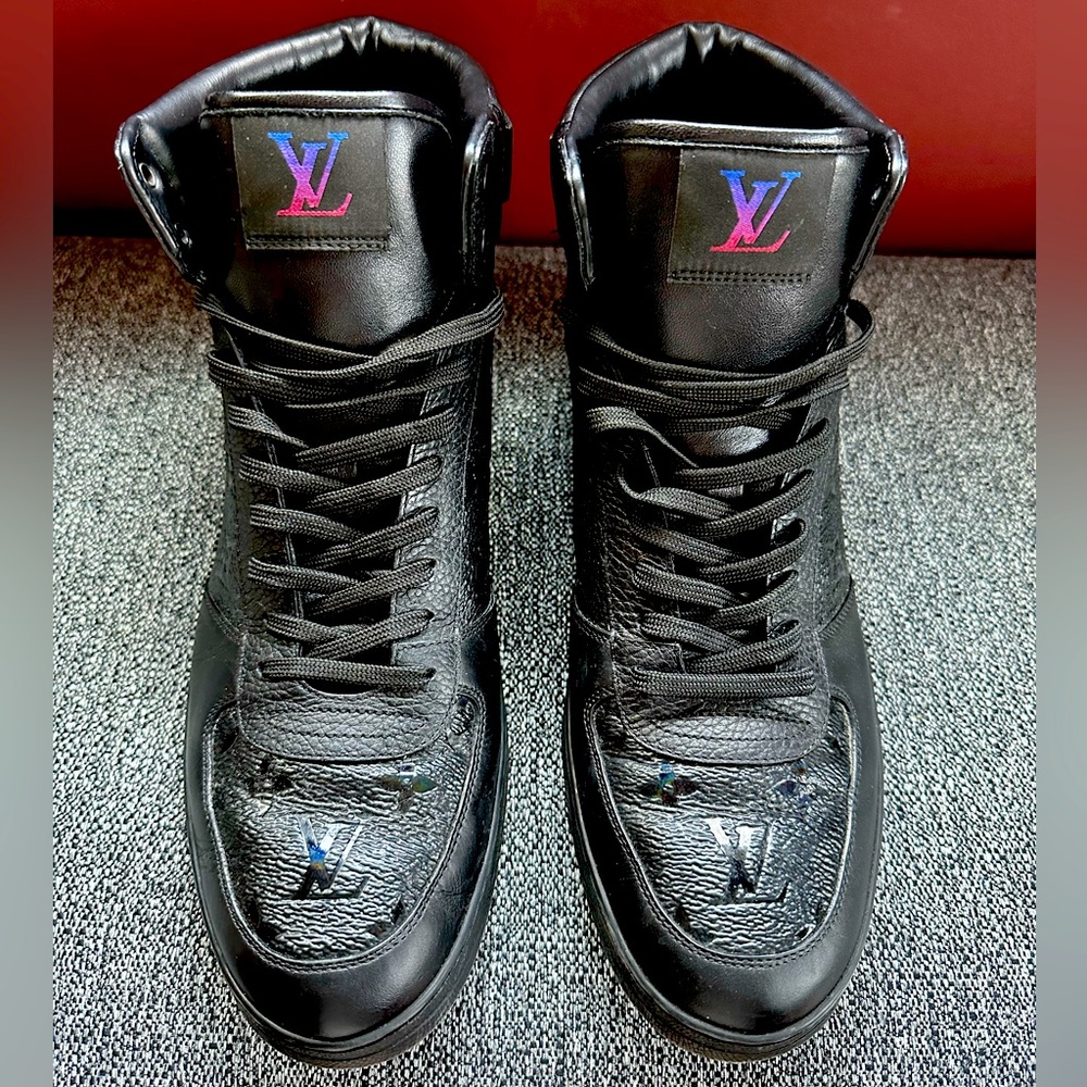Louis Vuitton Rivoli leather high sneaker